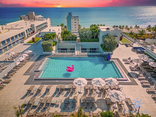 Building Photo - 777 N Ocean Dr Rental