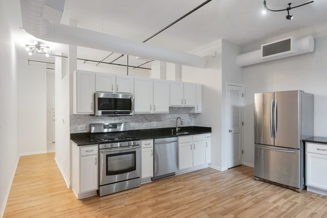 Photo - 400 W Ontario St Unit 608