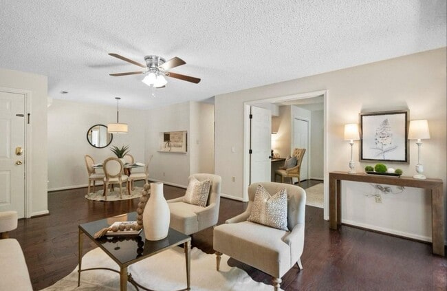 Photo - 5011 Sharon Rd