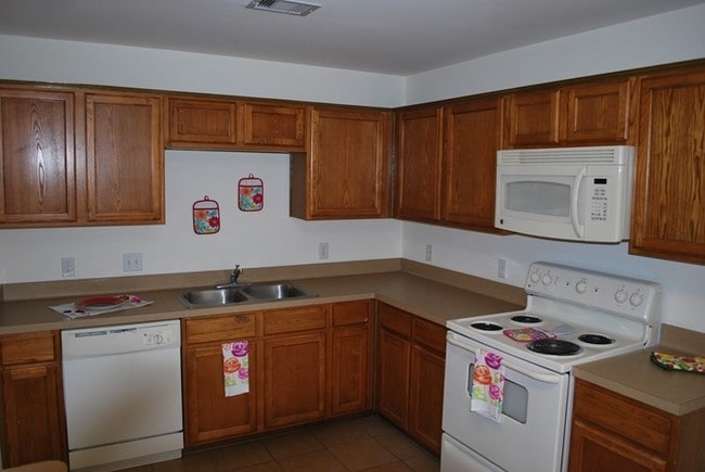 Kitchen - The Meadows at Prairie View