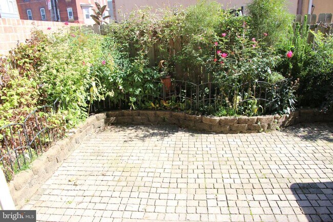 Photo - 769 N Ringgold St