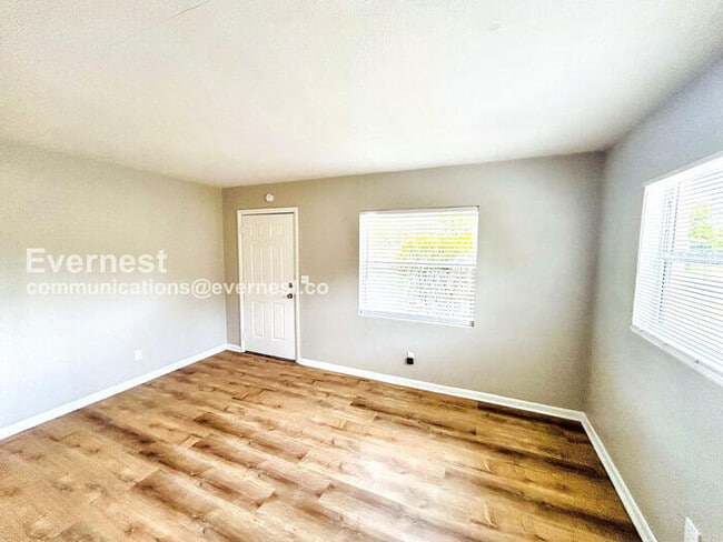 Photo - 10546 106th Ave N