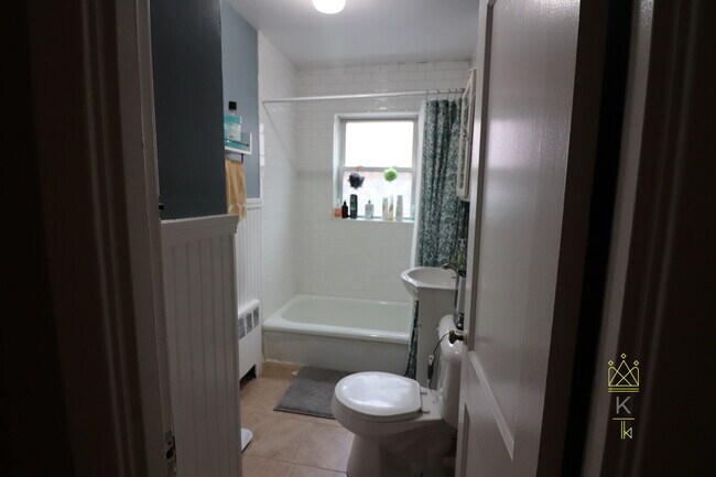 Photo - 30 Beechcroft St Unit 1