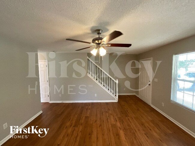 3125 Glen Laurel Ln