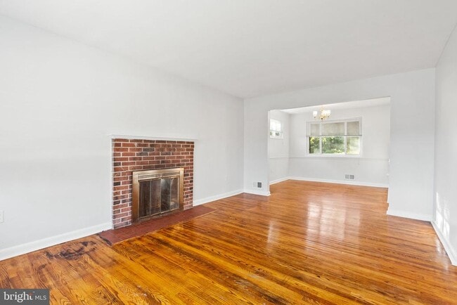 Photo - 3001 Fairhill Ct