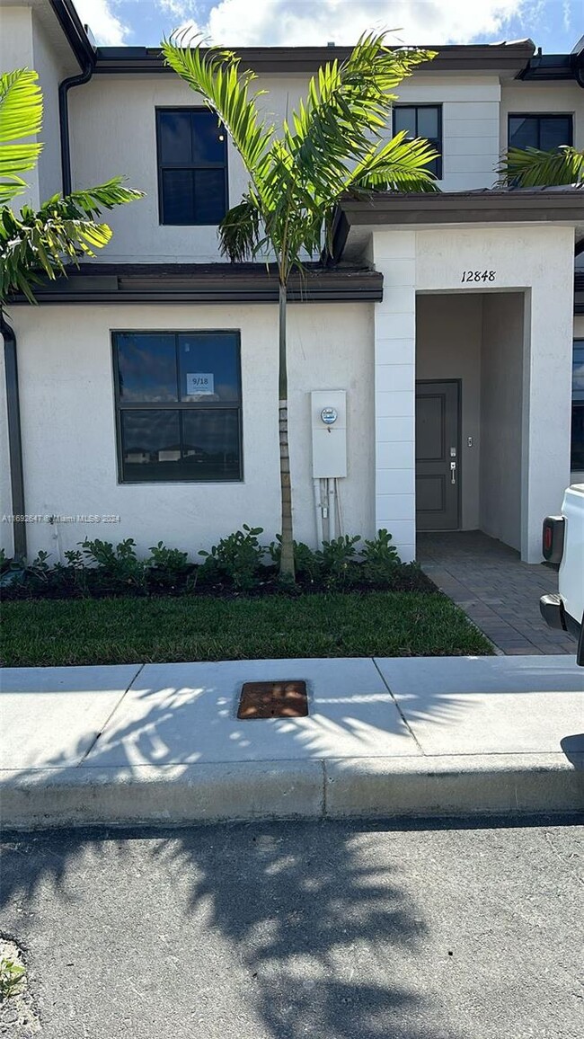 Photo - 12848 SW 232nd Ter Townhome