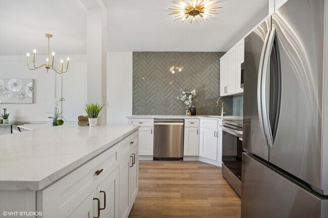 Photo - 5455 N Sheridan Rd Unit 1711