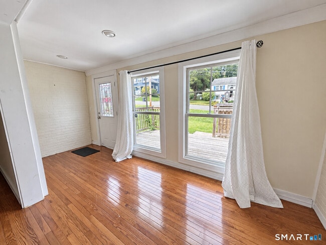 112 Ochsner Pl