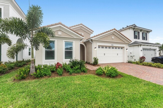 Photo - 5781 Lodgepole Ln