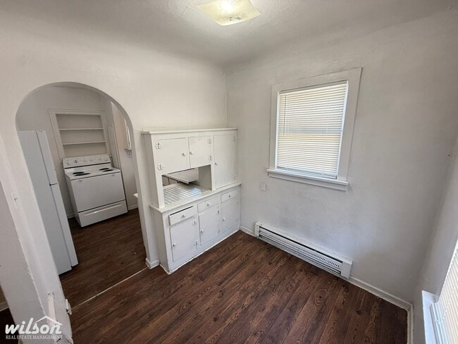Photo - 1403 W Lincoln Ave Unit A