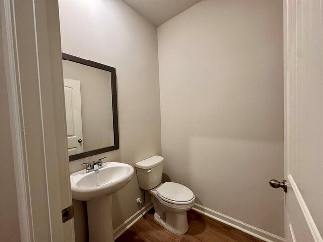 Photo - 24 Berryville Dr