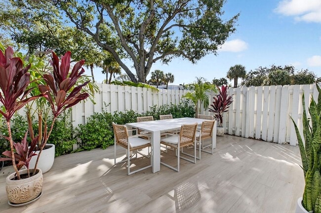 1010 NE 8th Ave Unit 39G