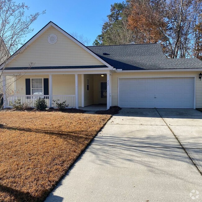 Building Photo - Bridges of Summerville 3Br 2Ba Rental