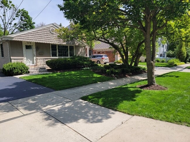 229 Fuller Rd