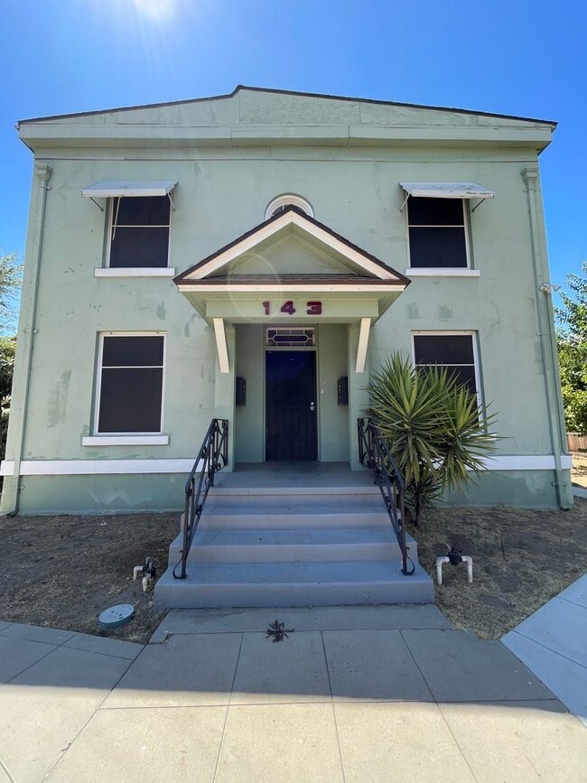 Building Photo - Glenn Unit 143 N. Glenn  C Rental