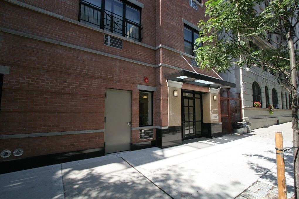 Photo - 150 W 111th St Apartment