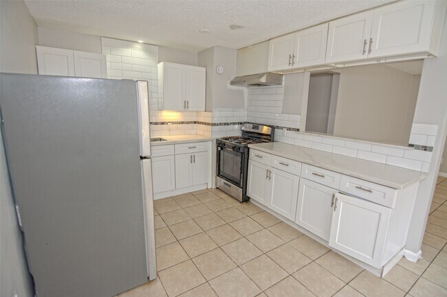 Photo - 1661 Northwood St Unit 1661