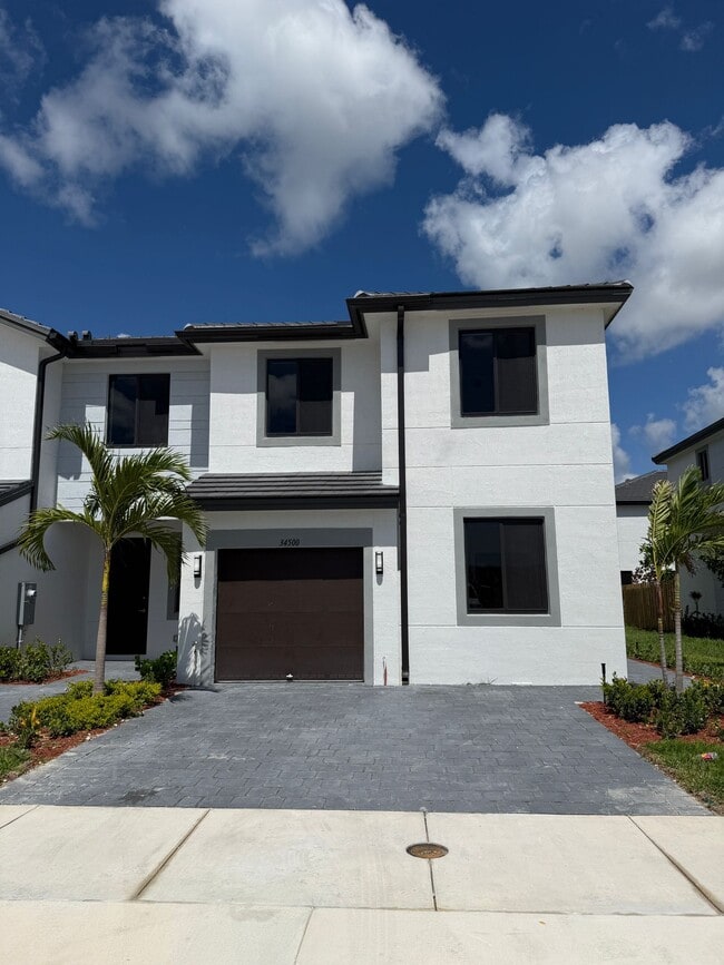 Photo - 19200 SW 344th St Townhome