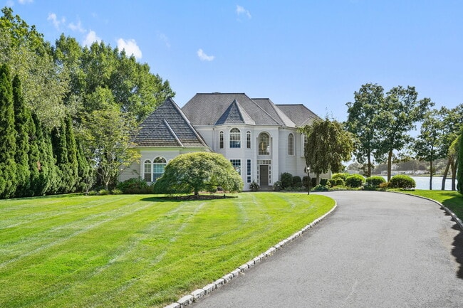 Photo - 19 Weeds Landing