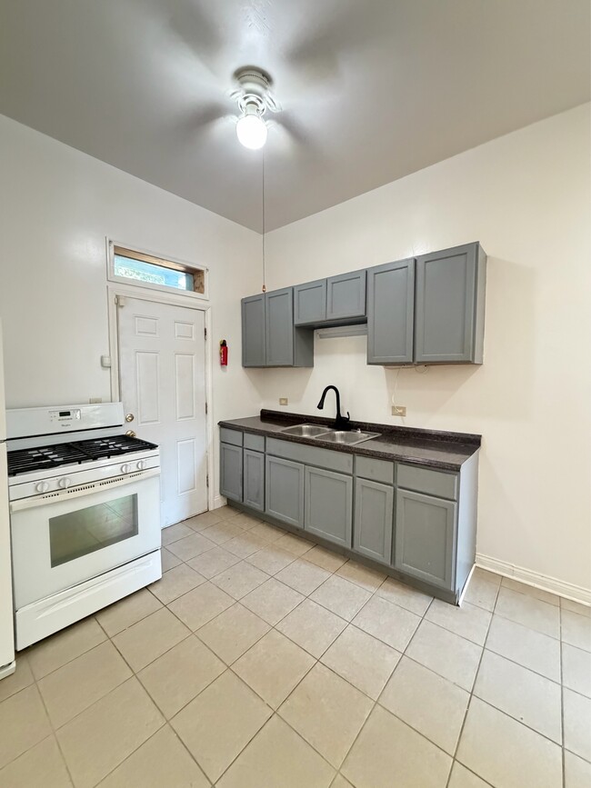 Photo - 7836 S Emerald Ave