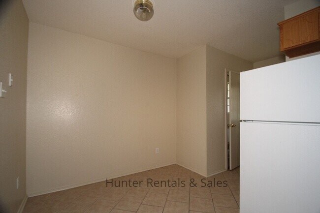 Photo - Don't Miss Out!