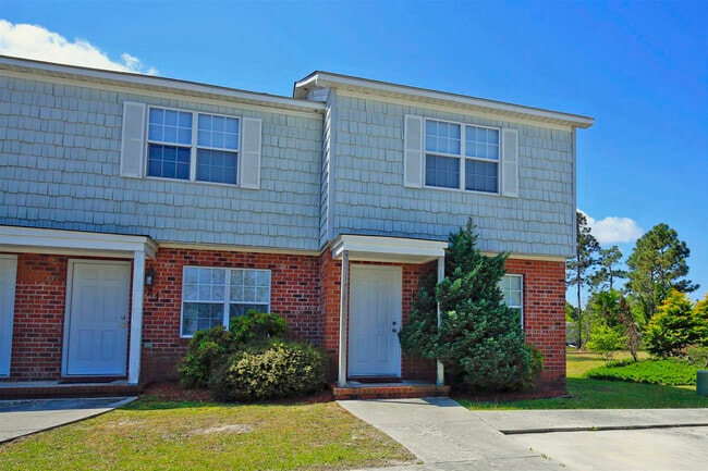 Building Photo - 121 W Ivybridge Dr