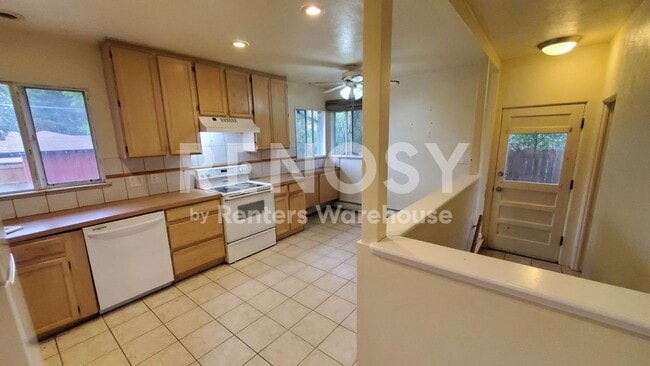Photo - 2225 S Cherry St