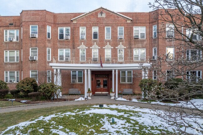 2 Overlook Rd - Gaylord