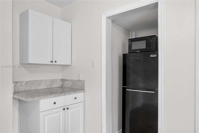 Photo - 1041 NE 9th Ave Unit A3