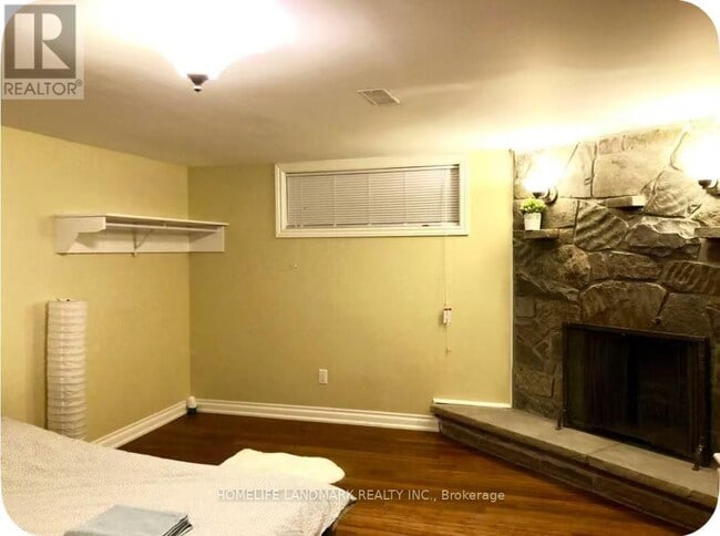 Photo - 70 Corinthian Blvd