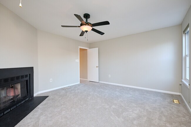 Photo - 2002 Medical Park Dr