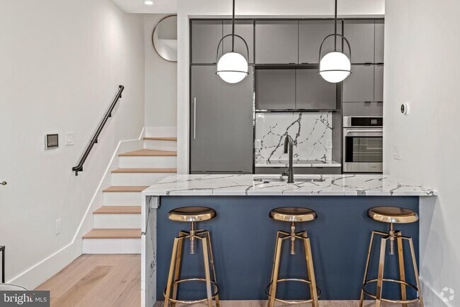 Building Photo - 1128 6th St NW Rental