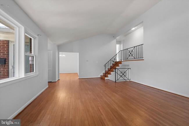 Photo - 9012 Vernon View Dr