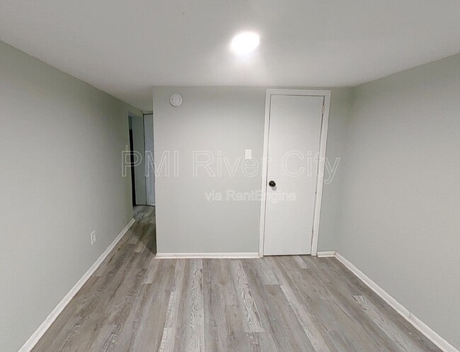 Photo - 1867 W 41st St