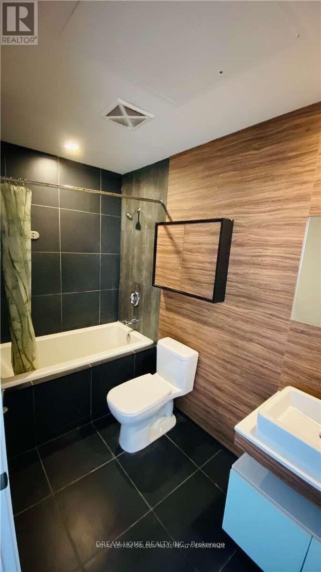 Photo - 75 St Nicholas St Unité 3306