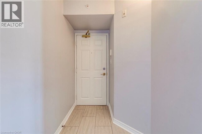 Photo - 1411 Walkers Line Unité 302