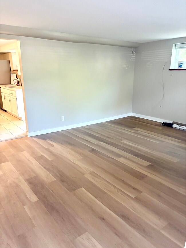 Photo - 318 S Dale Ct