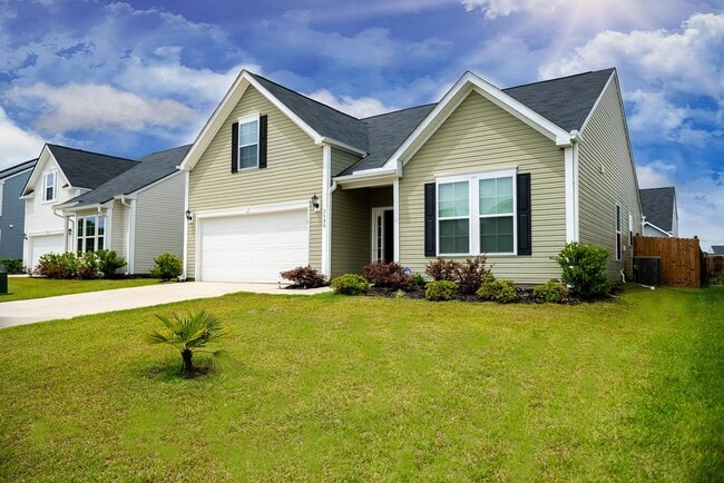 Building Photo - 3BR + Bonus Room | Fenced Yard | Pool Comm... Rental
