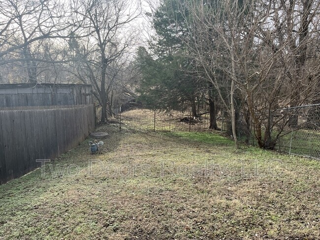 Photo - 8910 Oak Valley Dr