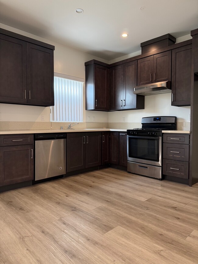 Photo - 2314 Montrose Ave