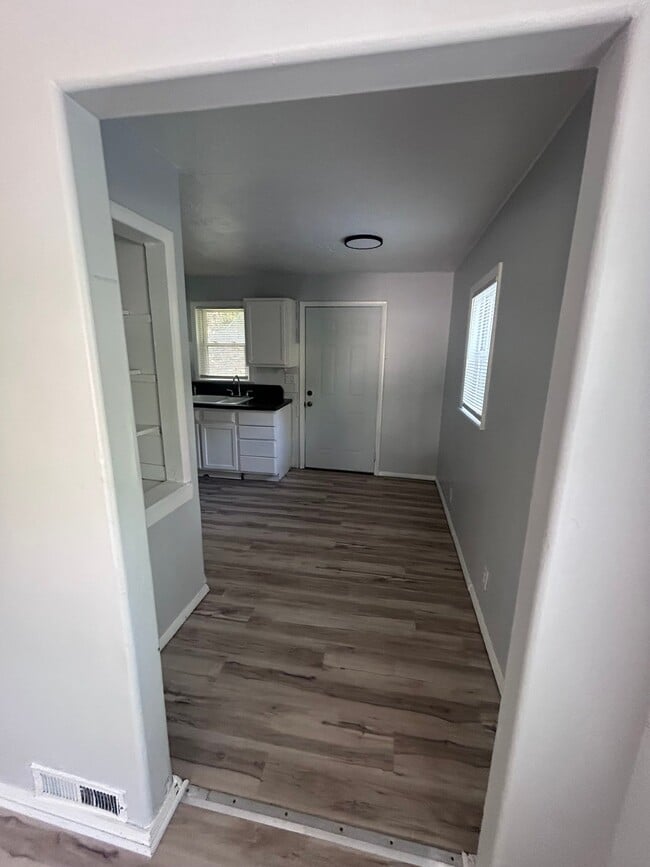 Photo - 7534 Blanding Dr