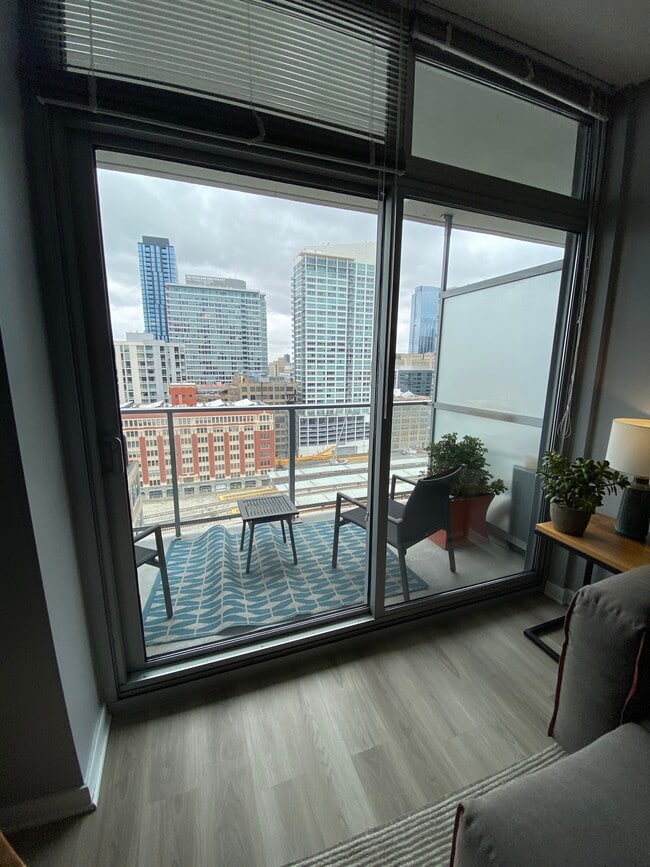 720 S Clark St Unit 1801