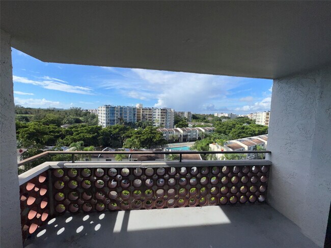 Photo - 4222 Inverrary Blvd Unit 4702