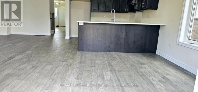 Photo - 86 Keeler Ct