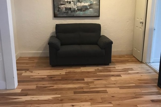 Photo - Monroe Manor