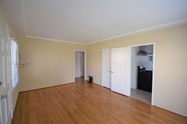 Photo - 11022 Otsego St