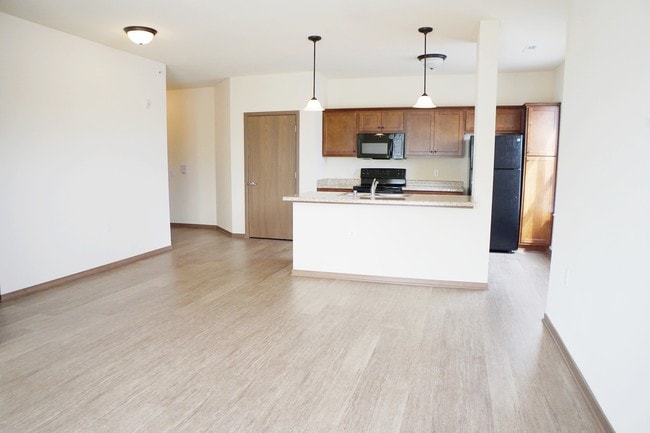 Ten35 West
