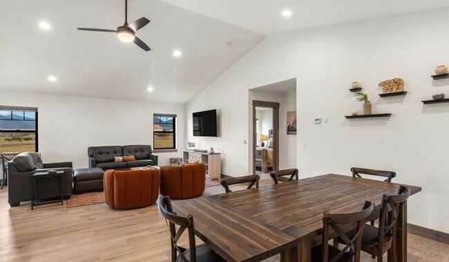 Photo - 132 Sky View Dr