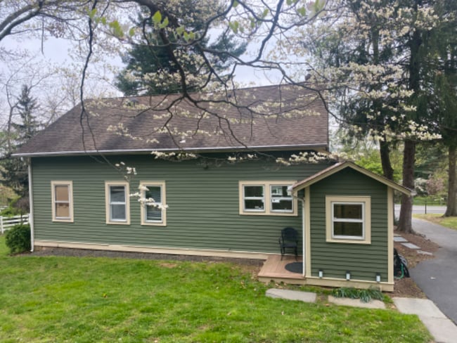 Photo - 137 Mountain Ave