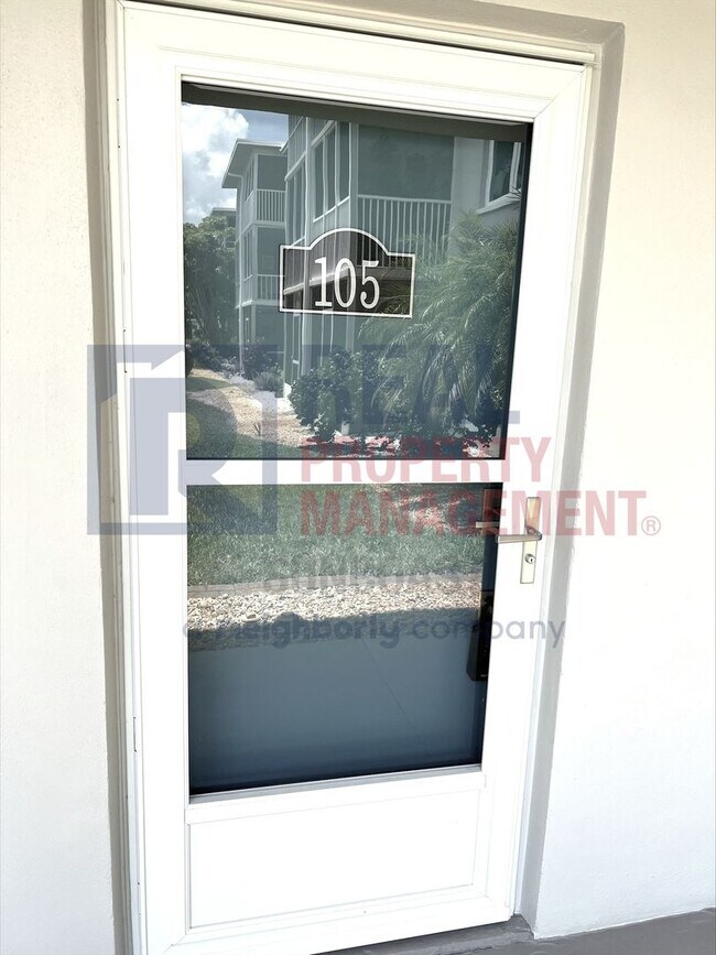 Photo - 649 S Tamiami Trl